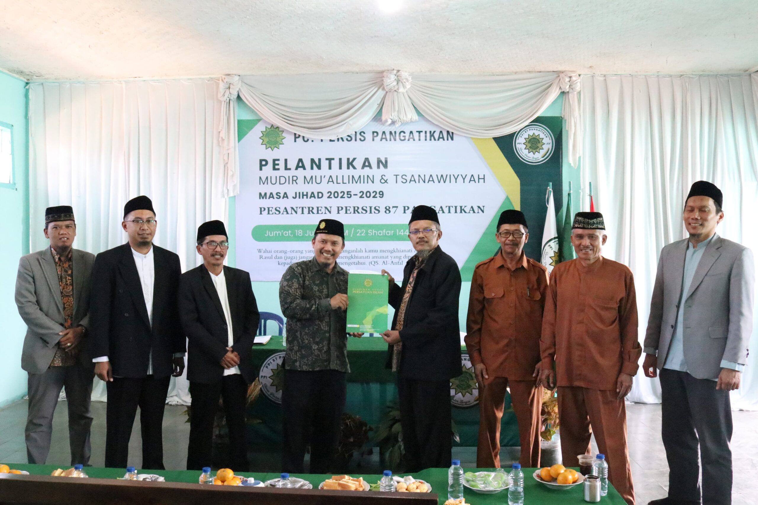 Foto: Kegiatan Pelantikan Mudirul'Am dan Mudir satuan PPI 87 Pangatikan Garut