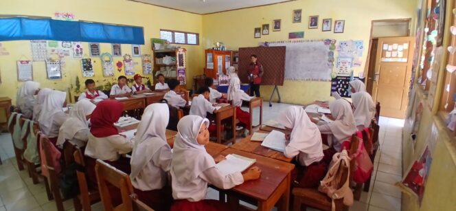 
					Pastikan Anak Tetap Bersekolah, Verifikasi Komitmen Pendidikan PKH Digelar di SDN 1 dan SDN 3 Linggamukti